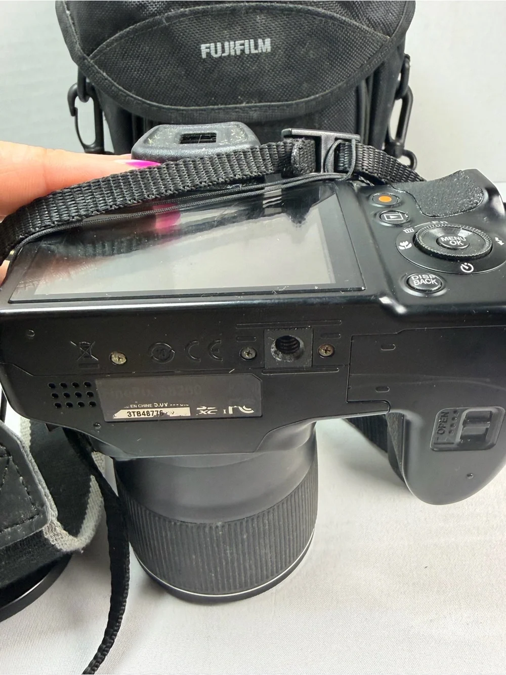 Fujifilm Finepix S8200 Digital Camera, Strap, & Case Not Working Display Or Part